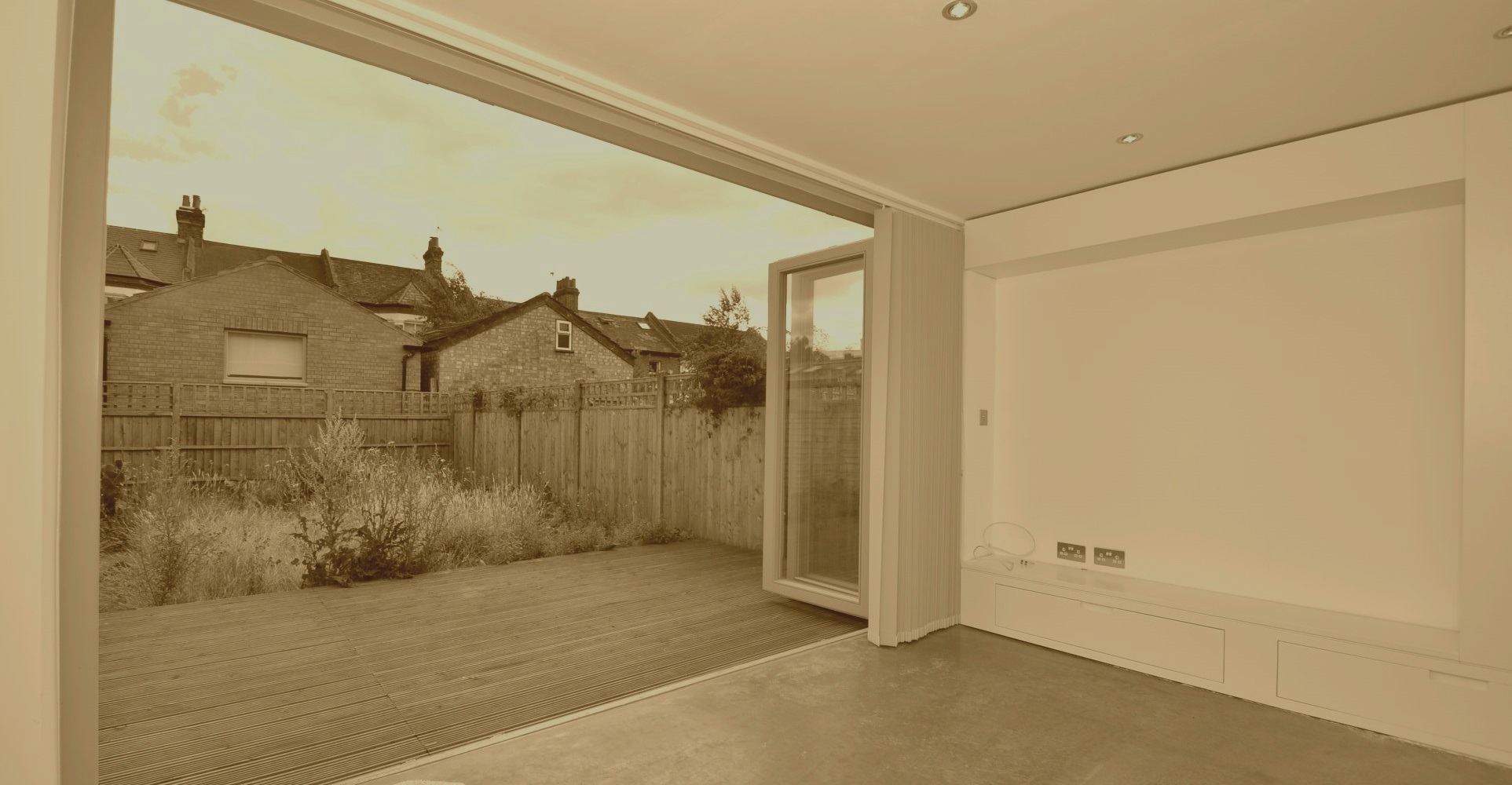 Slider, Glaziers in South Stifford, West Thurrock, RM20